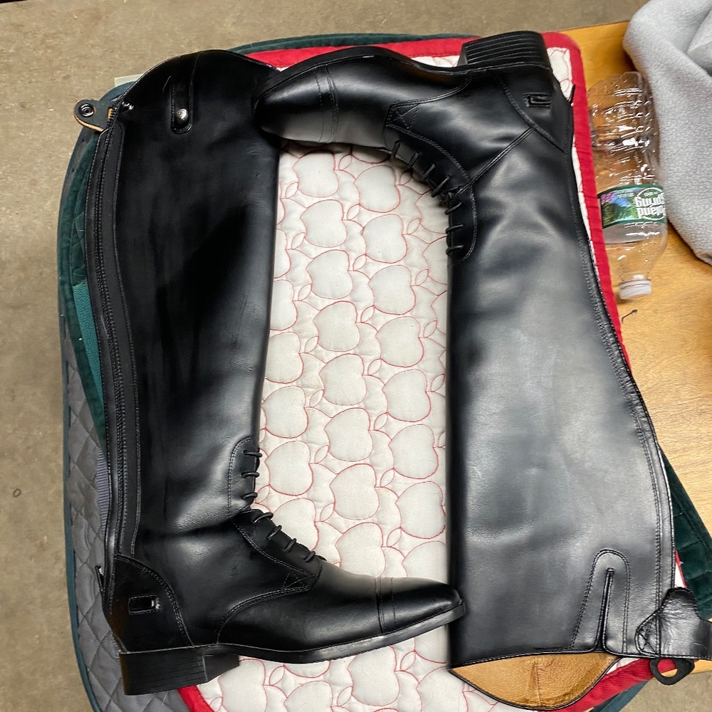 Ariat challenge contour square toe field boots - size 7.5